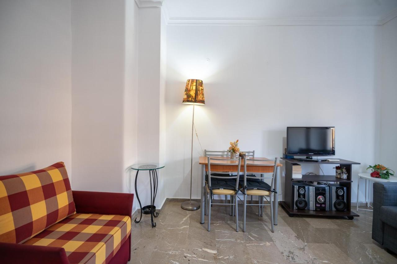 Dimotiko Theatro Metro St. 1 Bedroom 4 Pers. Flat El Pireo Exterior foto